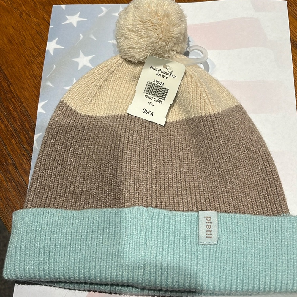 Pistil Woman’s Matisse Pom Hat - Picture 1 of 5